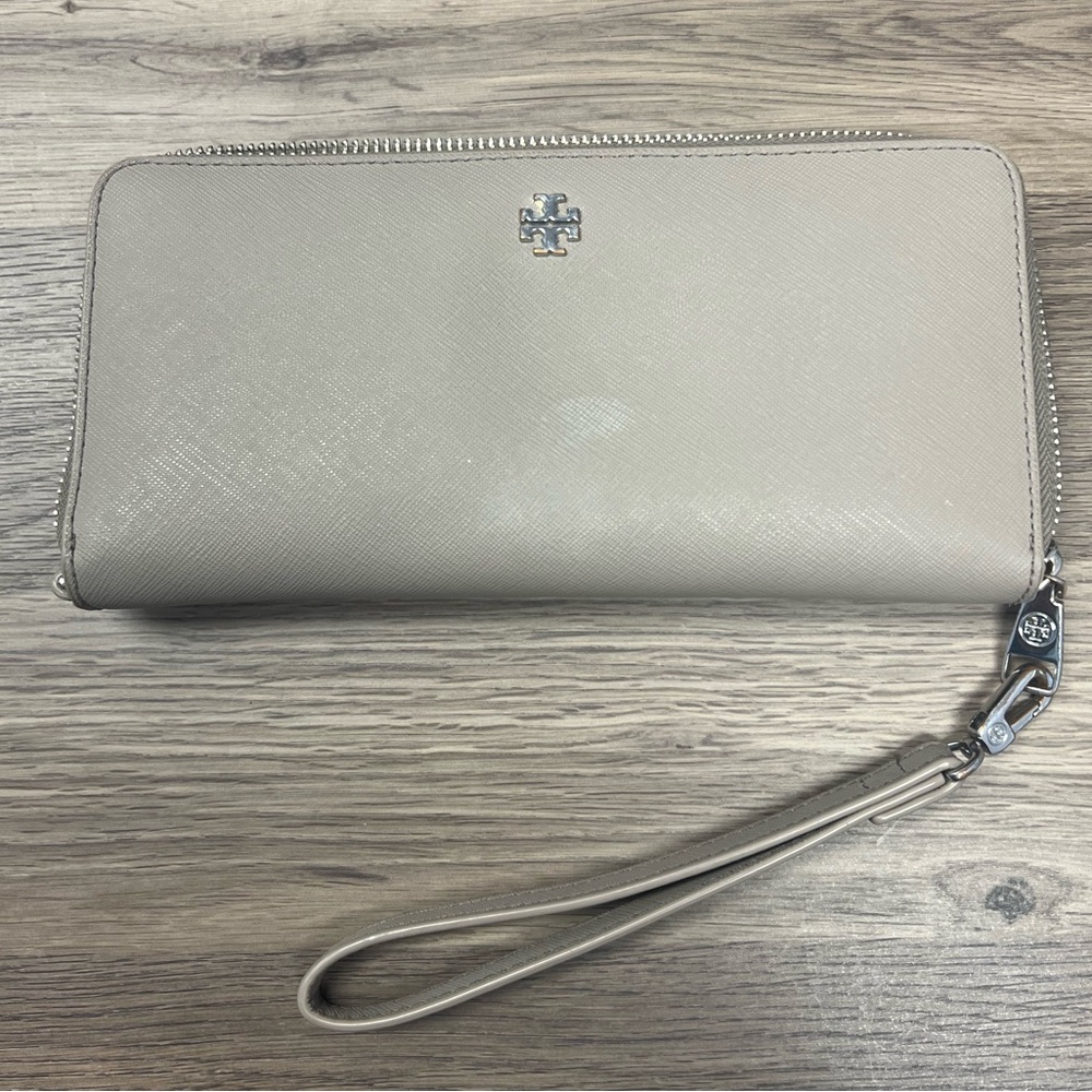 Tory Burch Robinson Zip Continental Wallet